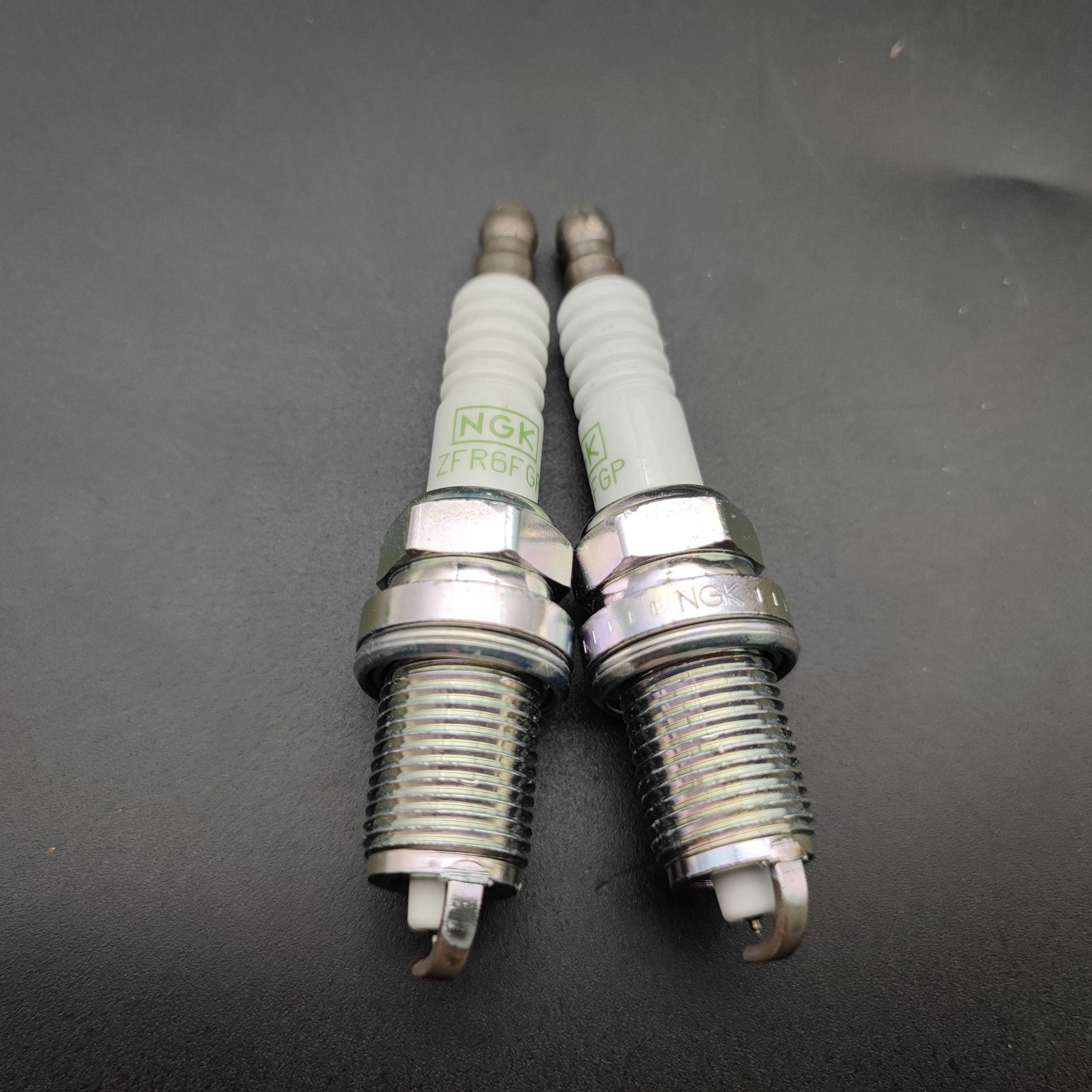 High Performance Iridium Spark Plug 7100 ZFR6FGP Original wholesale Be used for many car