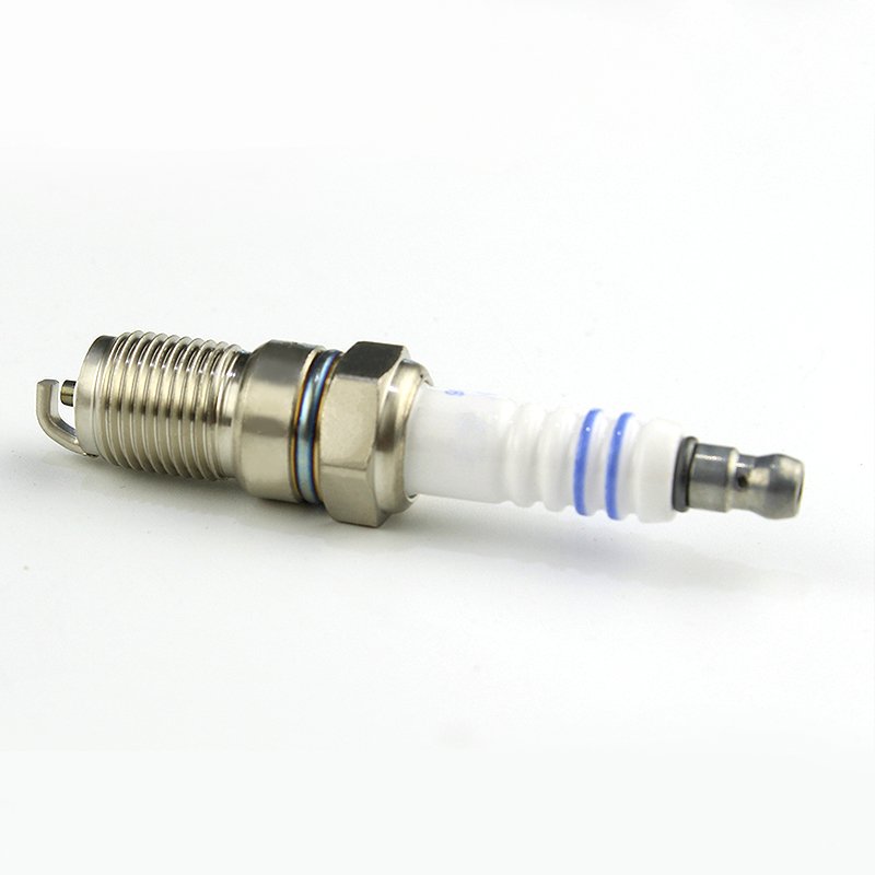 High Quality Wholesale Automotive Spark Plugs OEM Nickel Copper HR8DC+14 Car Engine Sparking Inserts