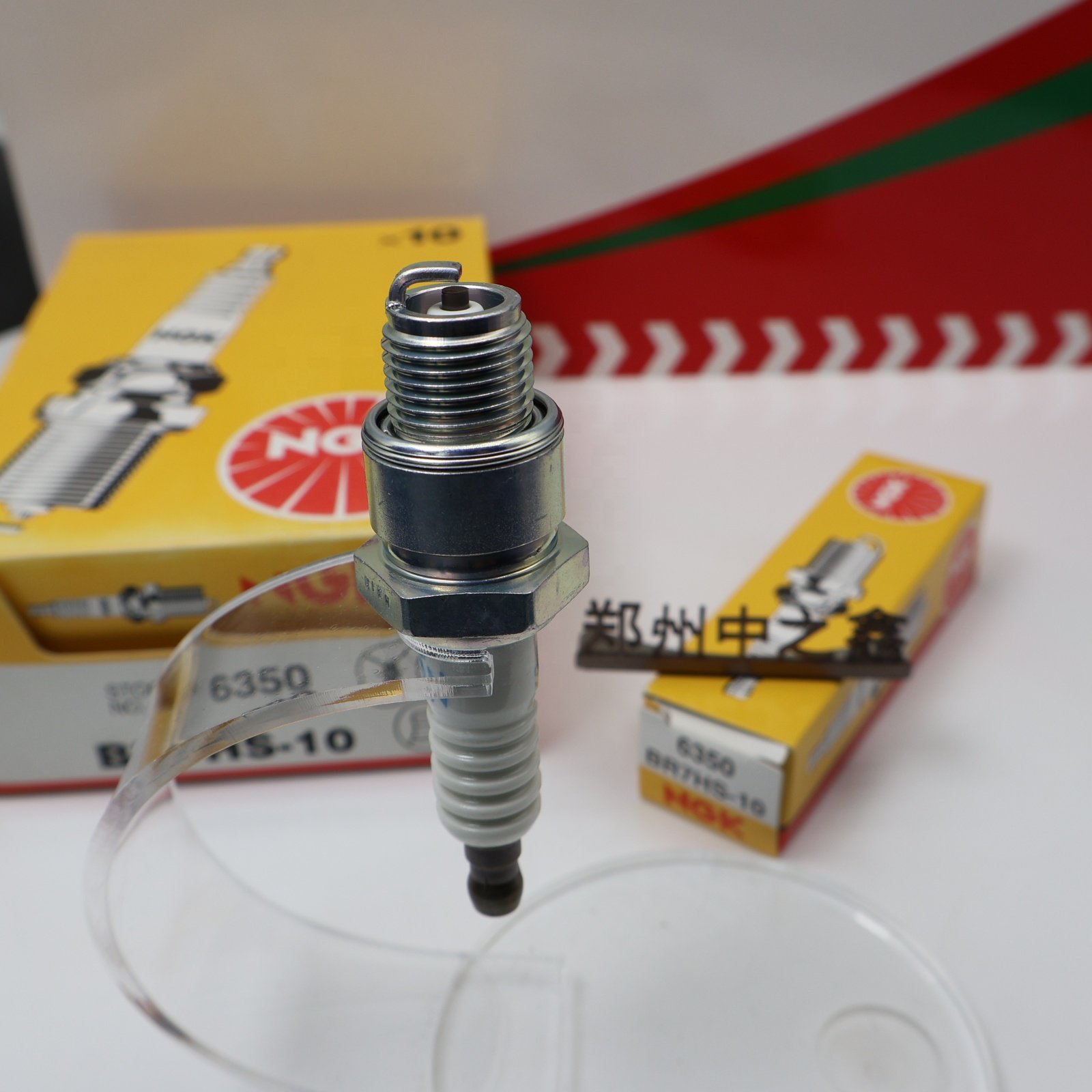NGK BR7HS-10 6350 Motorcycle spark plug is suitable for two punch boat hanging machine motorboat speedboat outboard machine