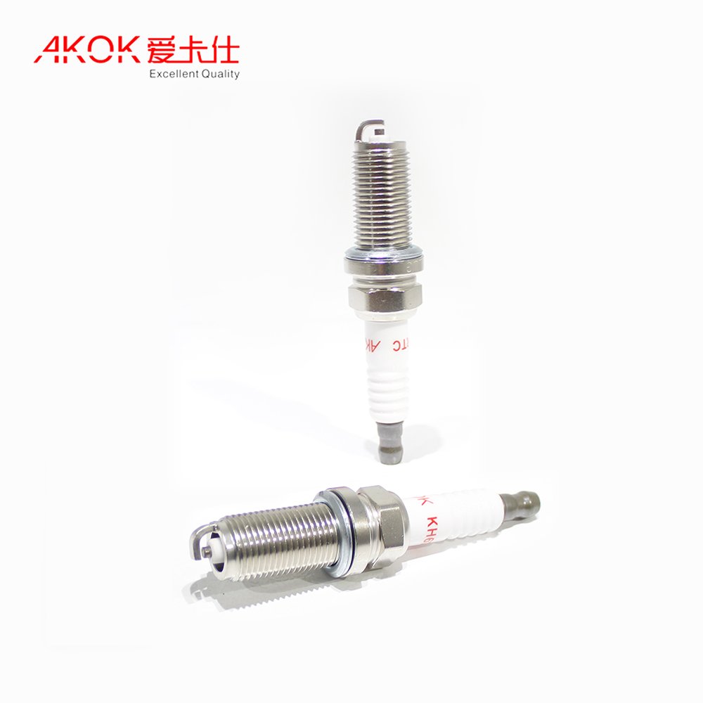 Japan Genuine Iridium Spark Plug For Toyota Corolla Matrix Prius Plus Oem 90919-01253 SC20HR11