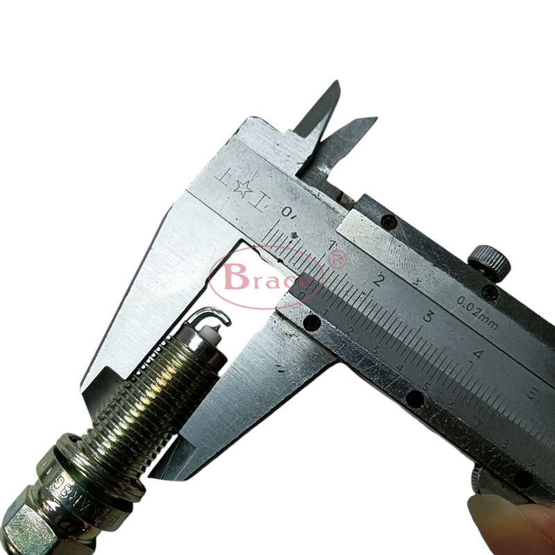 Auto Parts Spark Plug Suitable for MAXUS G10