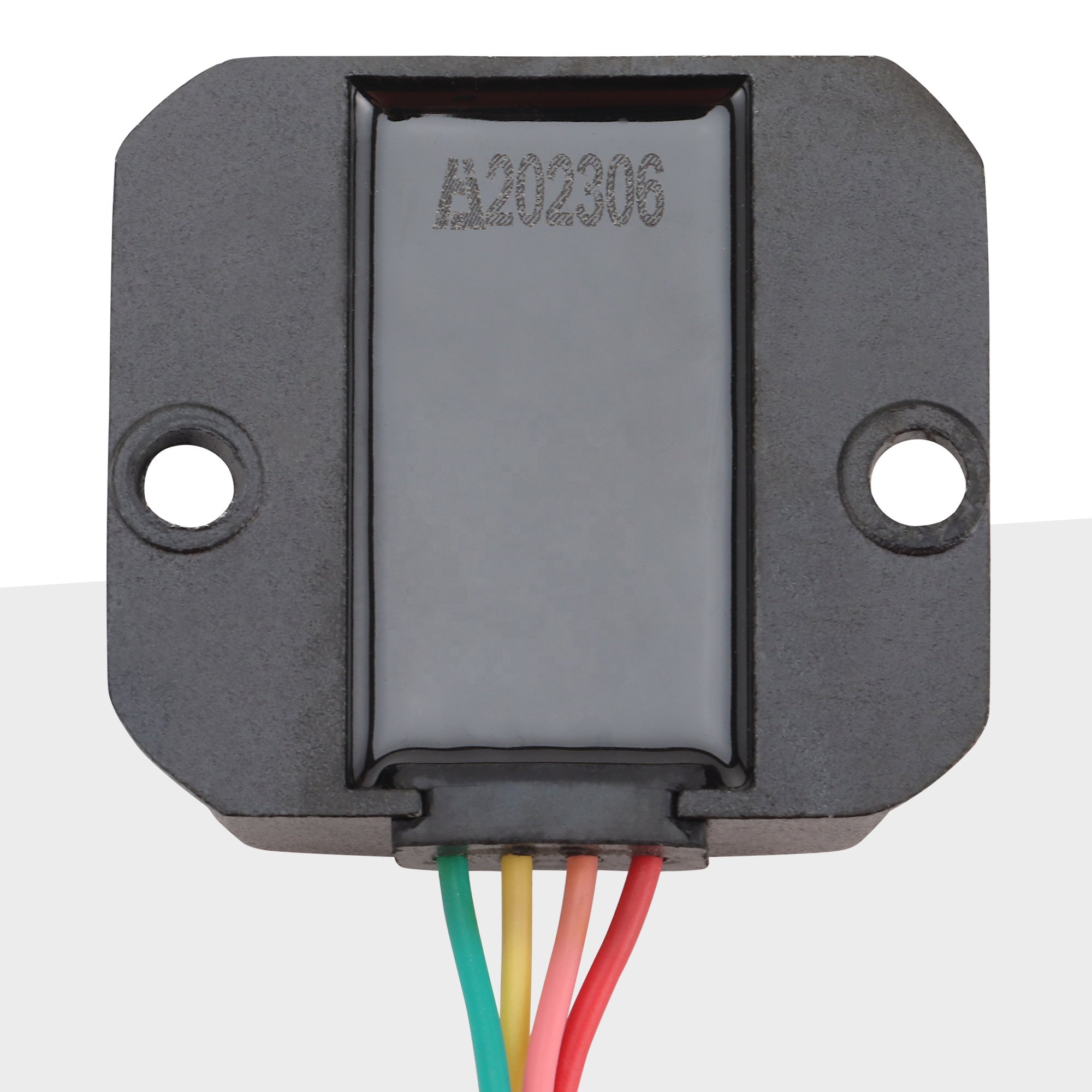 GOOFIT Motorcycle 4 Pin Voltage Regulator For GY6 150cc and CG 125cc 150cc 200cc 250cc Vertical Engine ATV Dirt Bike Go Kart