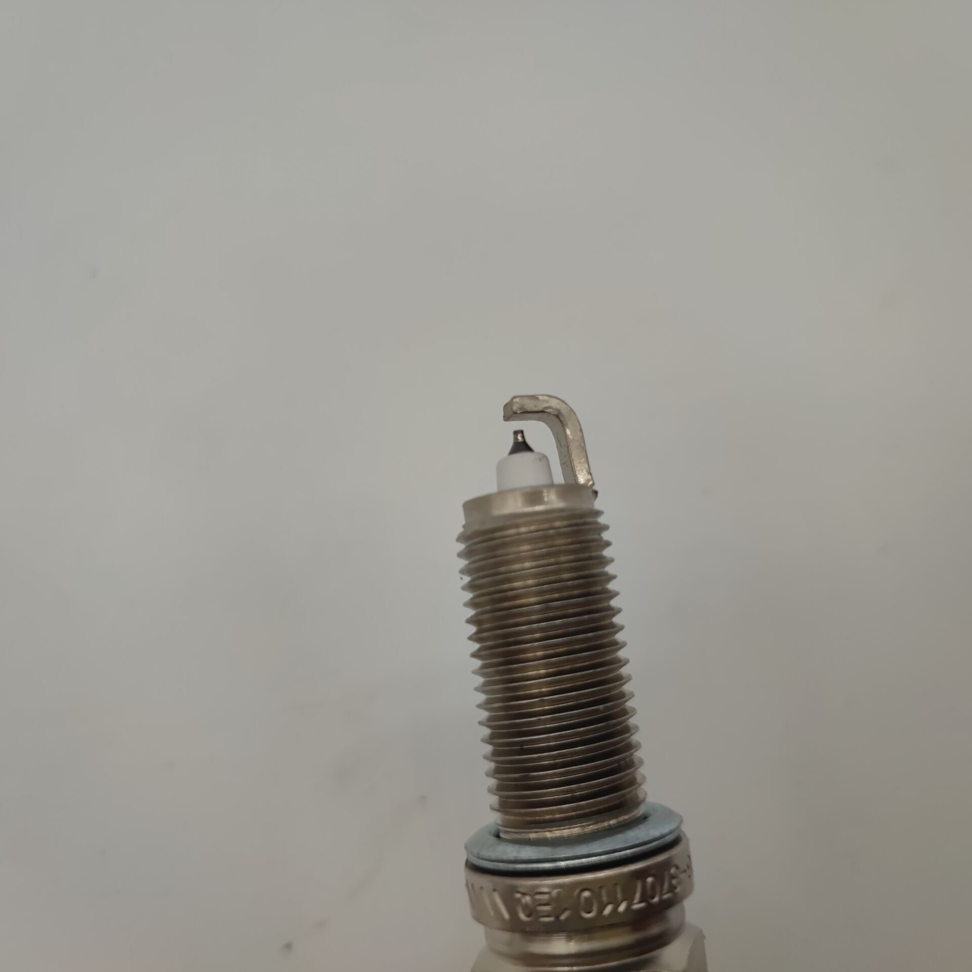 Factory direct sales 1.6L 1.5L auto parts spark plug