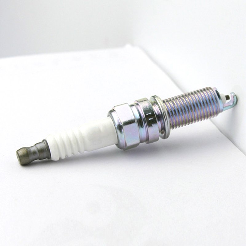Wholesale Price ZFR5F-11 Iridium Spark Plug 18829-11050 Car Bujias For Hyundai Kia car spare parts