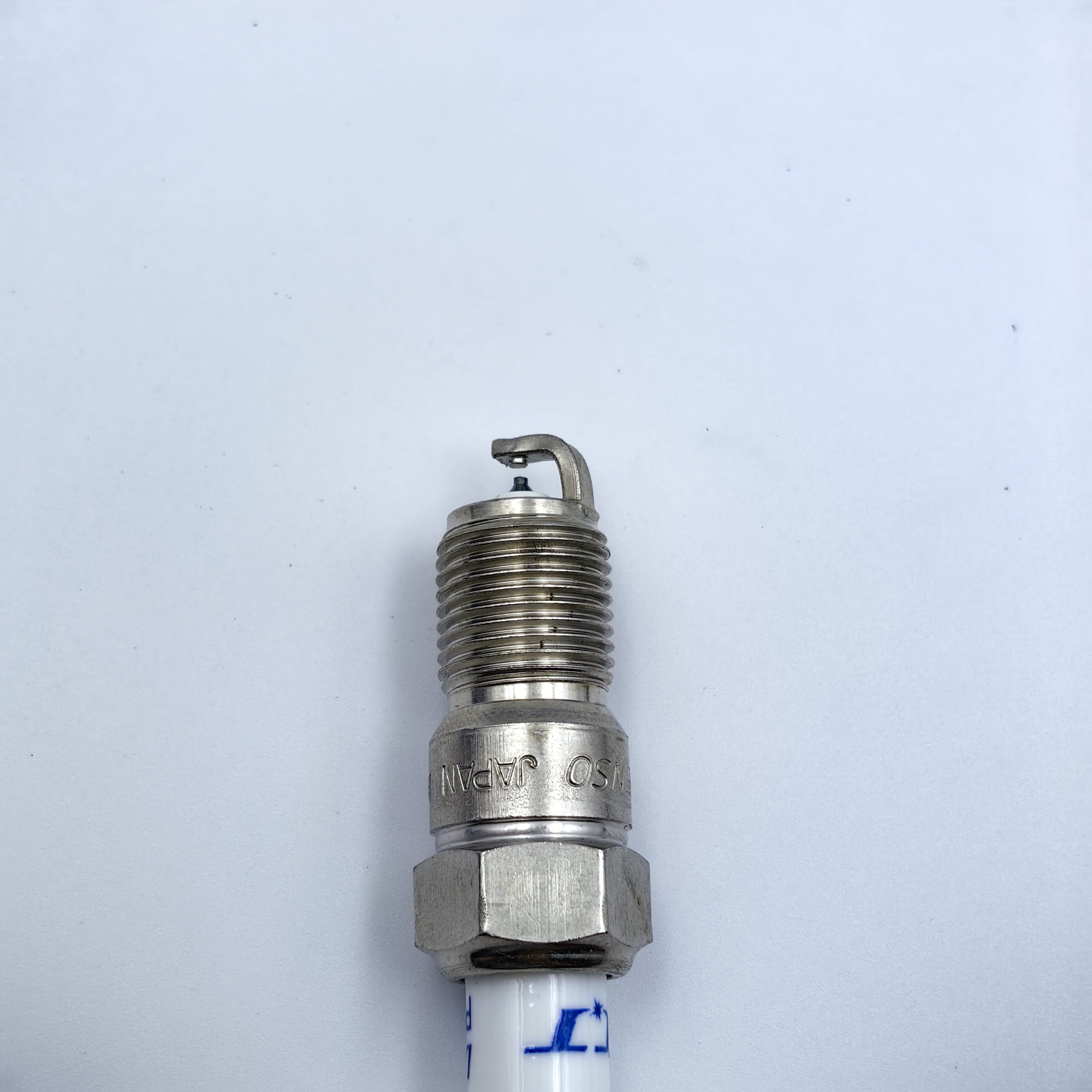 Verified Distributor Original Genuine DENSO Bougie 4511 PT16TT For Buick Regal /GL8 2.5 3.0 , 2002-2007 , CADILLAC XLR SRX 4.6L