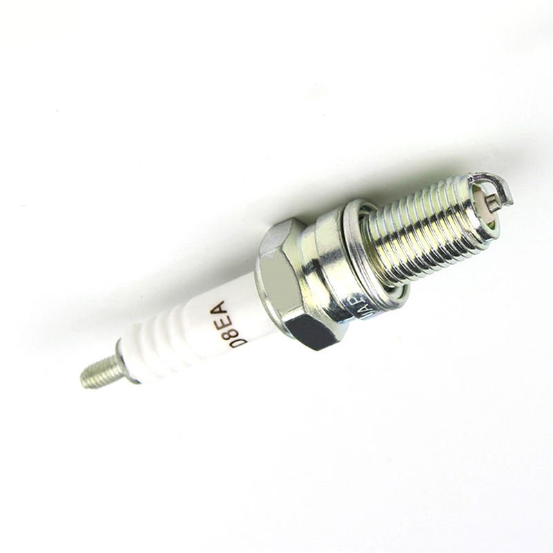 Motorcycle Parts&Accessories Motorcycle Engine NGK Bujia C7HSA CR8E CR9E D8EA BP7HS B8ES B7ES BM7A BPM7A BM6A Ceramic Spark Plug