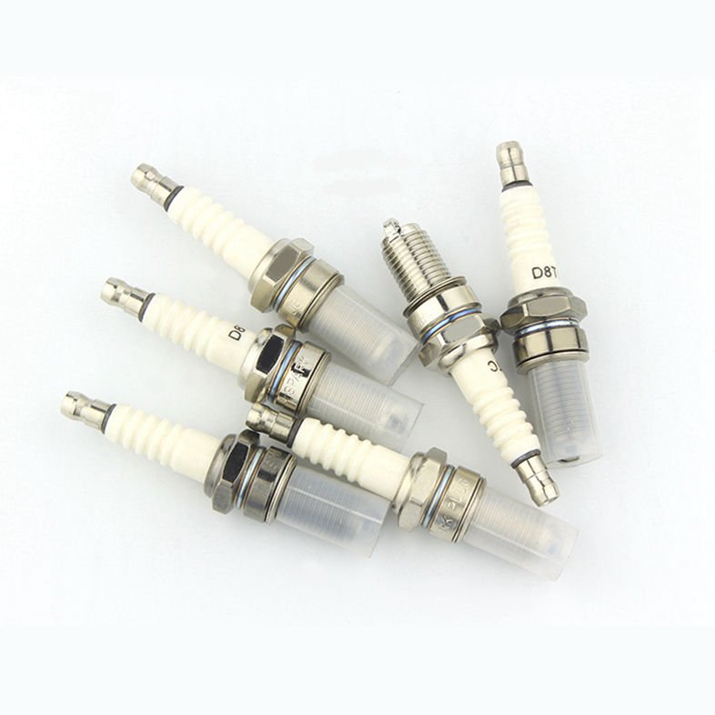 Motorcycle Parts&Accessories Motorcycle Engine NGK Bujia C7HSA CR8E CR9E D8EA BP7HS B8ES B7ES BM7A BPM7A BM6A Ceramic Spark Plug