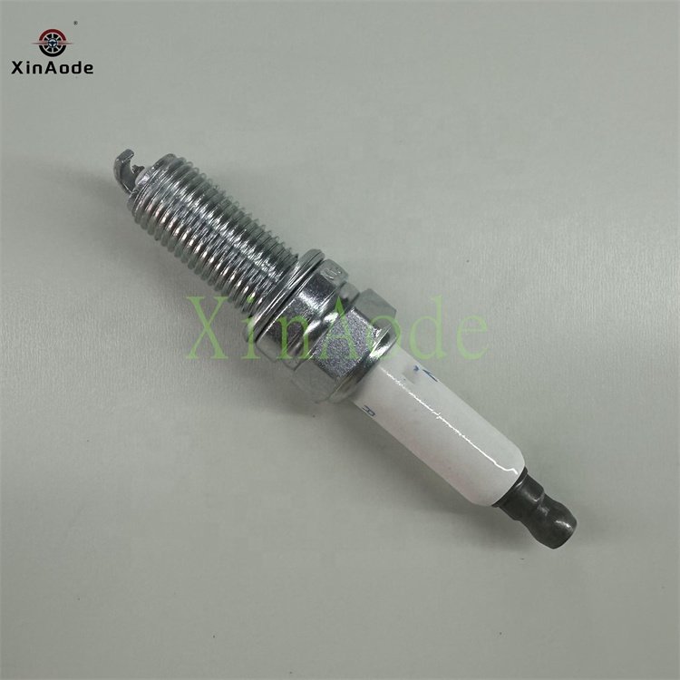 004 159 58 03 M271 Spark Plug For Mercedes Benz Car Auto Parts W204 W212 Spark Plug 0041595803