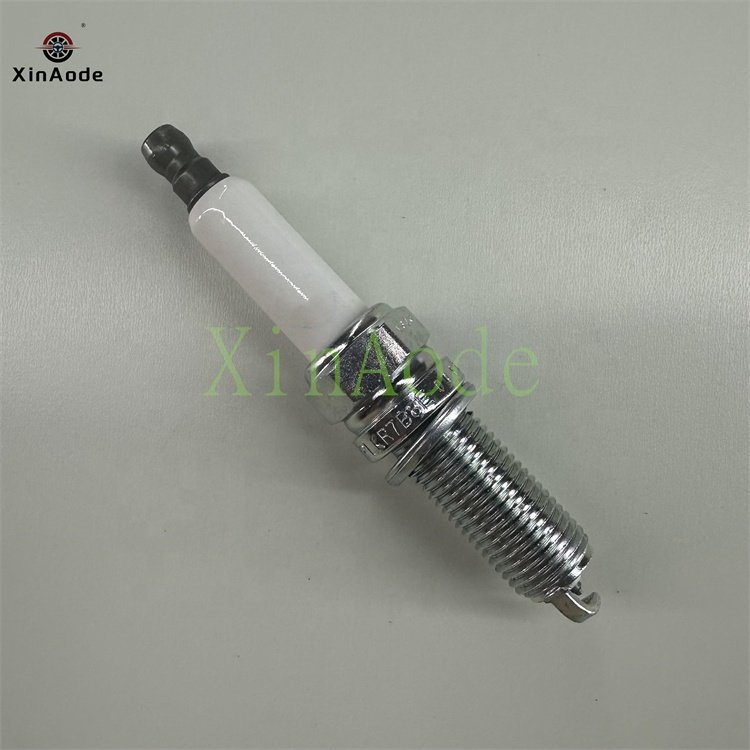 004 159 58 03 M271 Spark Plug For Mercedes Benz Car Auto Parts W204 W212 Spark Plug 0041595803