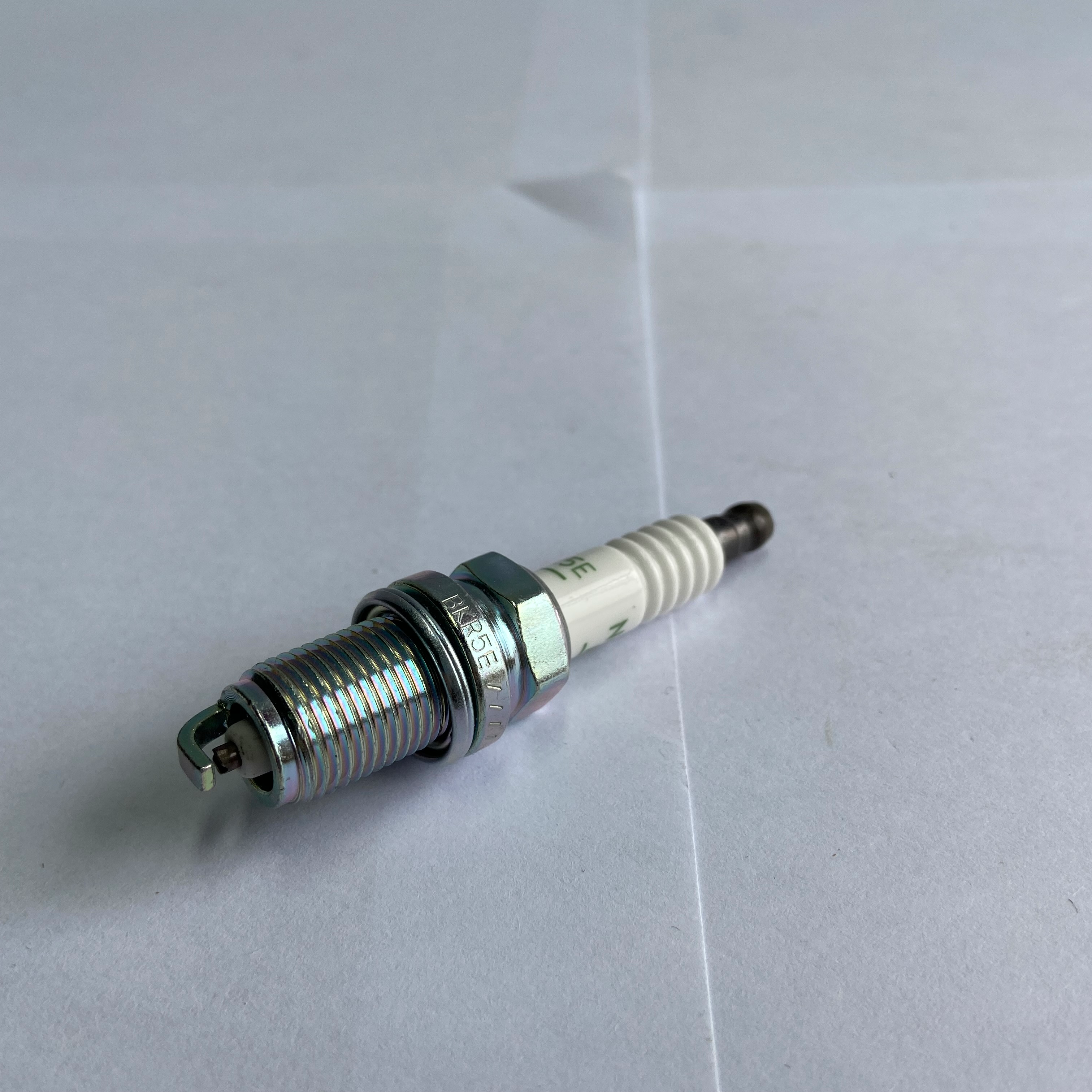 BKR5E BKR5EYA BKR5ES FR3LS 14FR8DU FR7DC D17Y RC10YC 16PR-U K16TT VK16 IK16 BKR5EIX BKR5EGP Spark Plugs