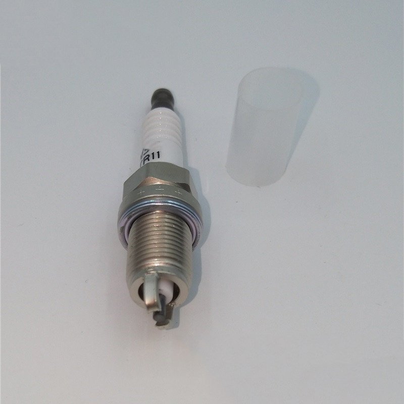 9091901192 K16TR-11 1ZZ 1FZ 5VZ HZJ105 UZJ100 Auto Car Engine Plug 90919-01192