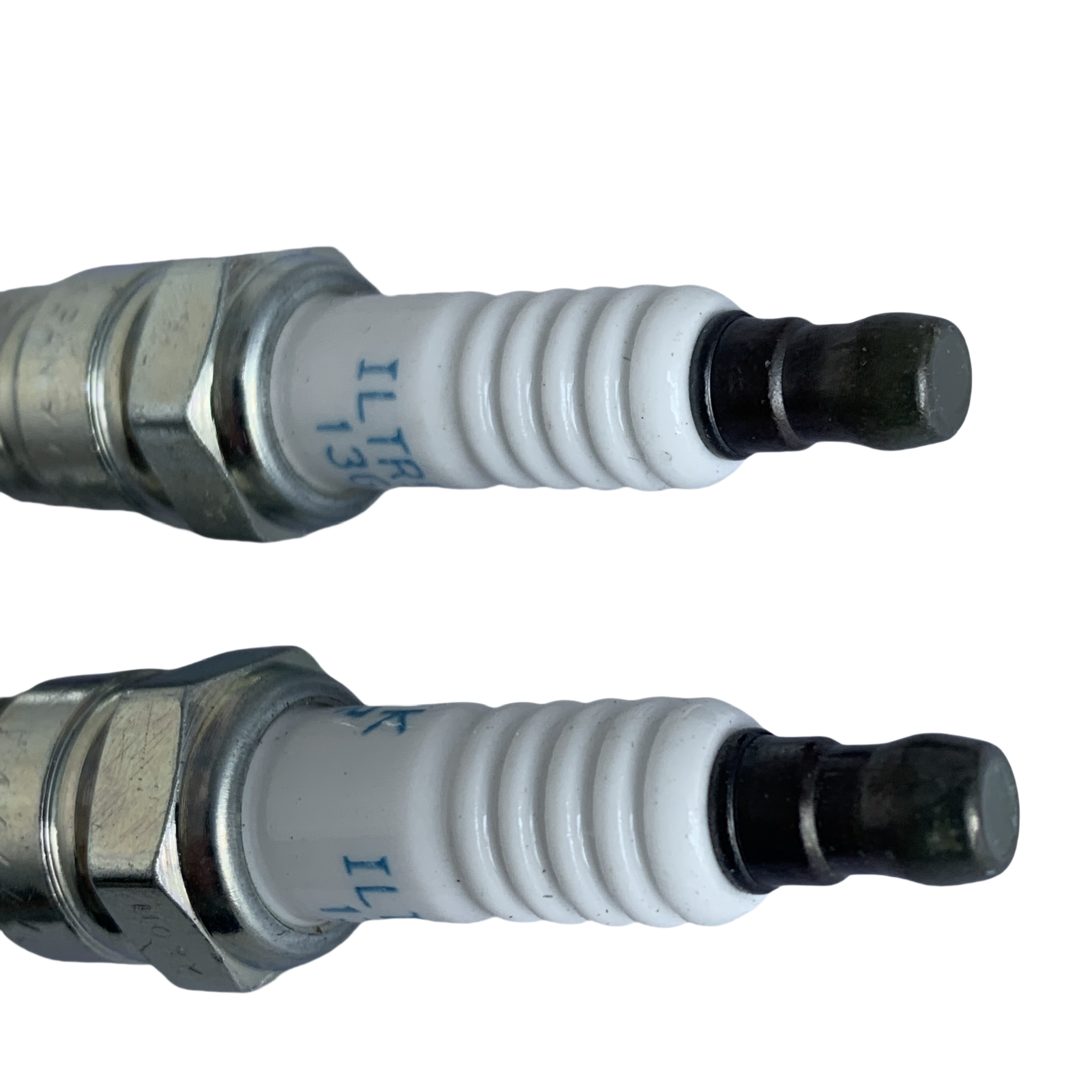 Auto Parts Engine Laser Double Iridium platinum Spark Plugs ILTR5A-13G 3811 For Ford Mazda NGK bujia