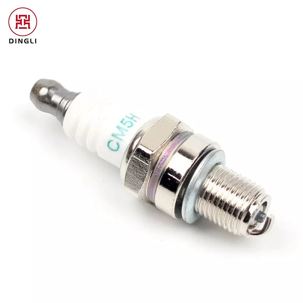 wholesale high quality Spark Plug 4 Stroke GX25 GX35 for Trimmer Brush Cutter Blower Engine Motor HHT25S Engine CMR5H CM5H