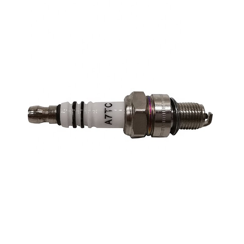 China Spark Plugs Replacement Gy6 Motorcycle Engine Part Platinum Nickel Spark Plug C7Hsa A7Tc C7 Spark Plug