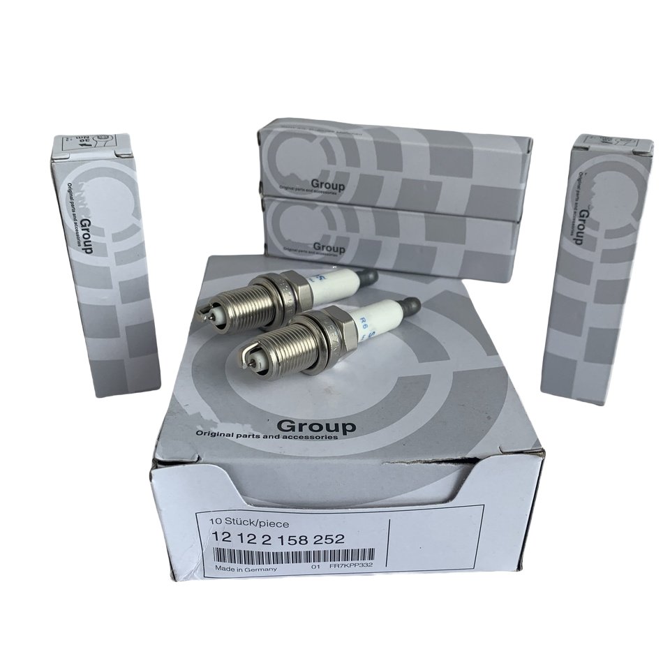 Auto Parts High Quality Engine System platinum Iridium Spark Plugs car candle OEM 12122158252 for BMW X3 X5 Z4