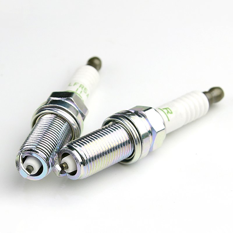 Car Accessories Automotive Engine Ignition Spark Plug 18841-11051 LFR5A-11 For KIA K7RTV