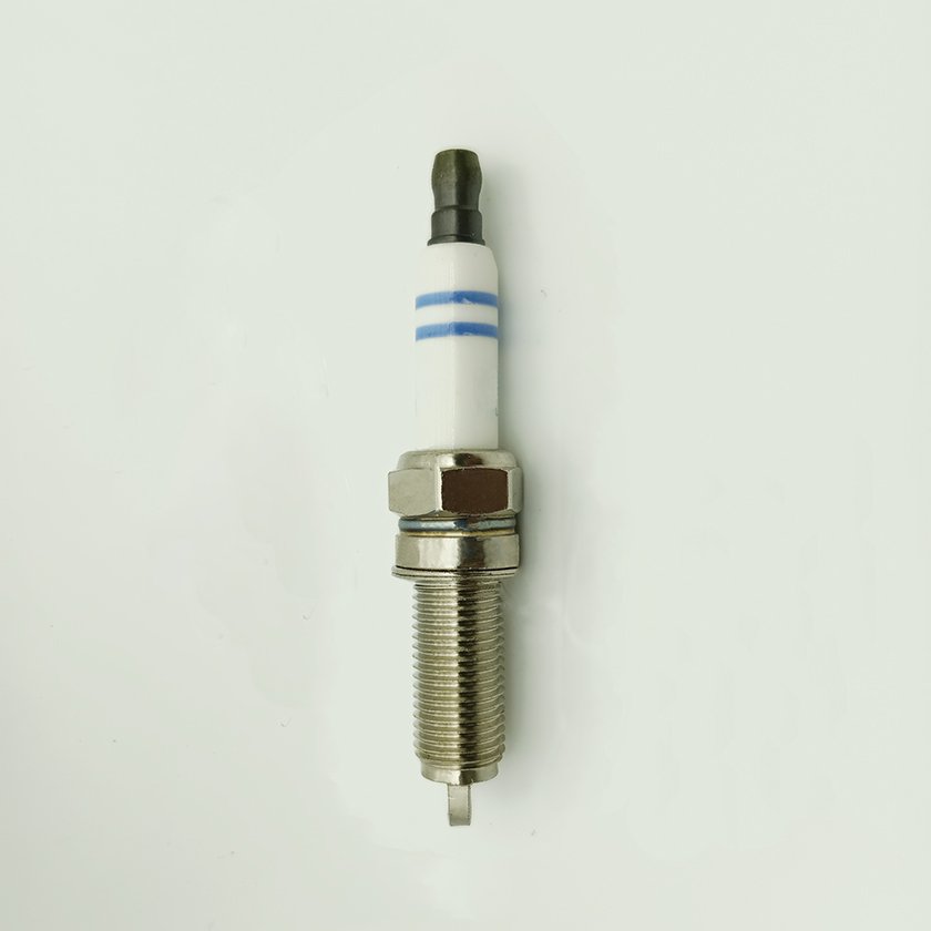 Automotive Spare Parts OEM 0242135509 YR7MPP33 Wholesale Factory Price Iridium Spark Plug Bujias