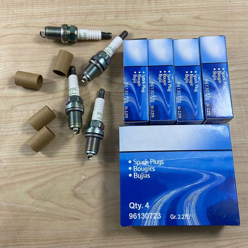 Iridium Spark Plug For Chevrolet Aveo Cadillac Buick Excelle 1.6 Pontiac Daewoo Alfa Romeo 96130723