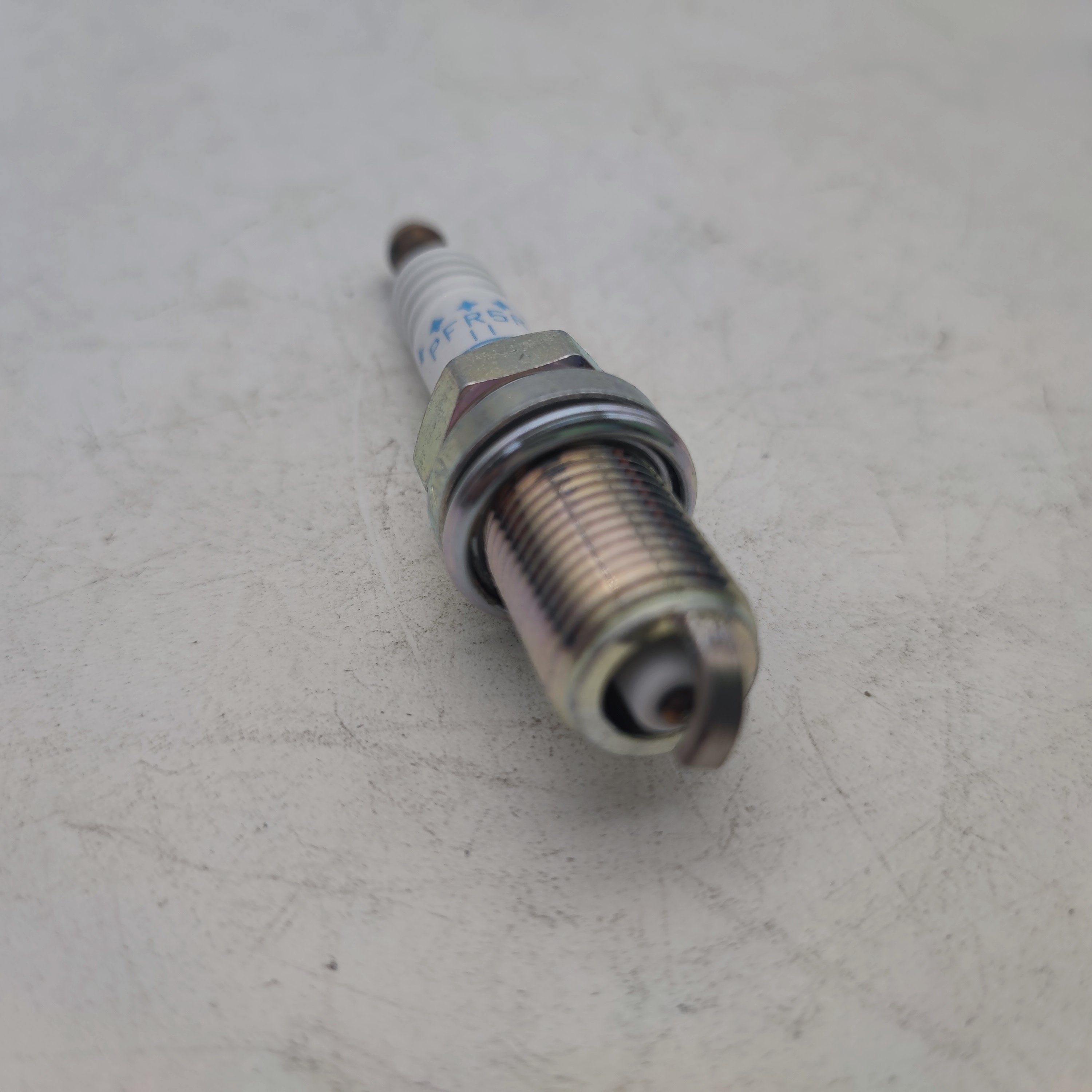 Wholesale Genuine N,GK 4292-PFR5R-11 Original factory quality spark plug