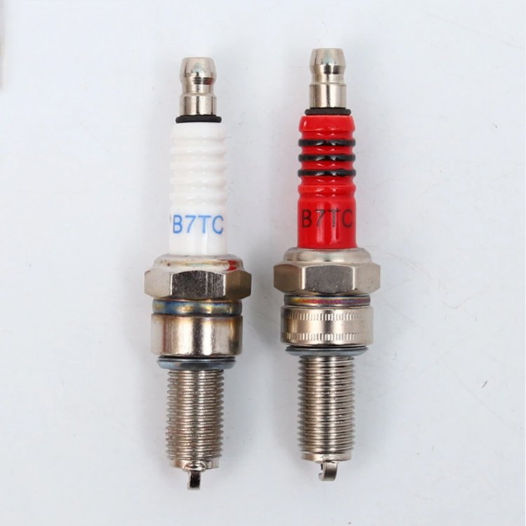 Motorcycle Accessories Motor Parts Motorcycle Spark Plug A7tc B7tc
