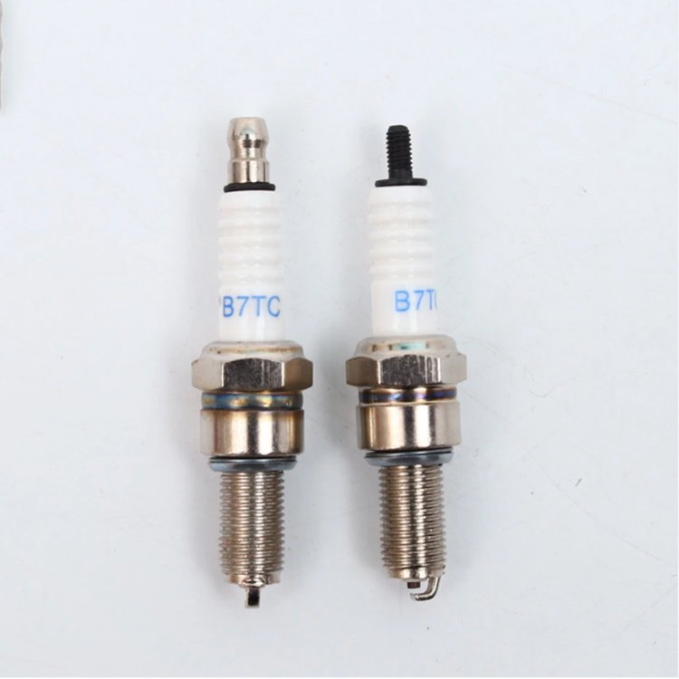 Motorcycle Accessories Motor Parts Motorcycle Spark Plug A7tc B7tc