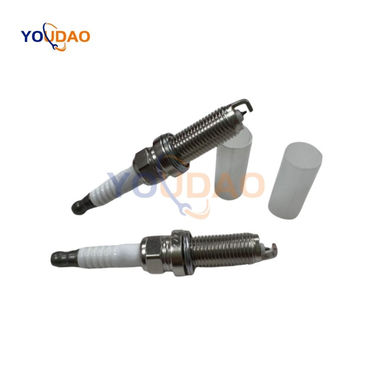 China Manufactory Auto PE5R-18-110 ILKAR7L11 Hot Selling Car Spare Parts Iridium Spark Plugs