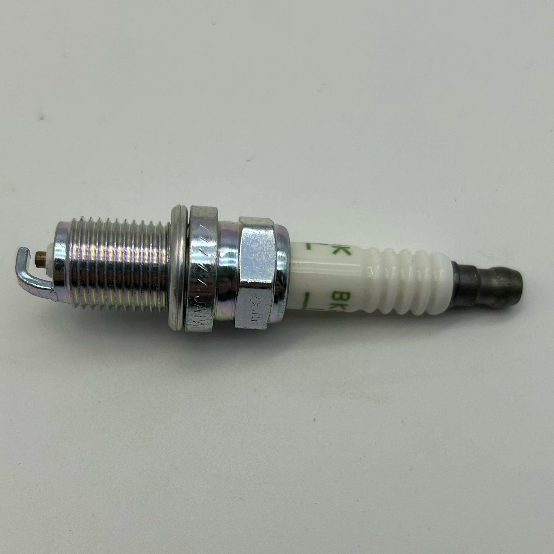 Wholesale Original Genuine NGK Spark Plug Nickel Alloy BKR6E-11 2756 Car Engine Spark Plug for SUZUKI