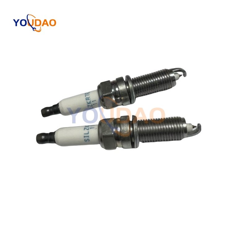 1884911070 SILZKR7E11 High Quality Hot Sale Auto Spare Accessories Parts Car Spark Plug 18849-11070
