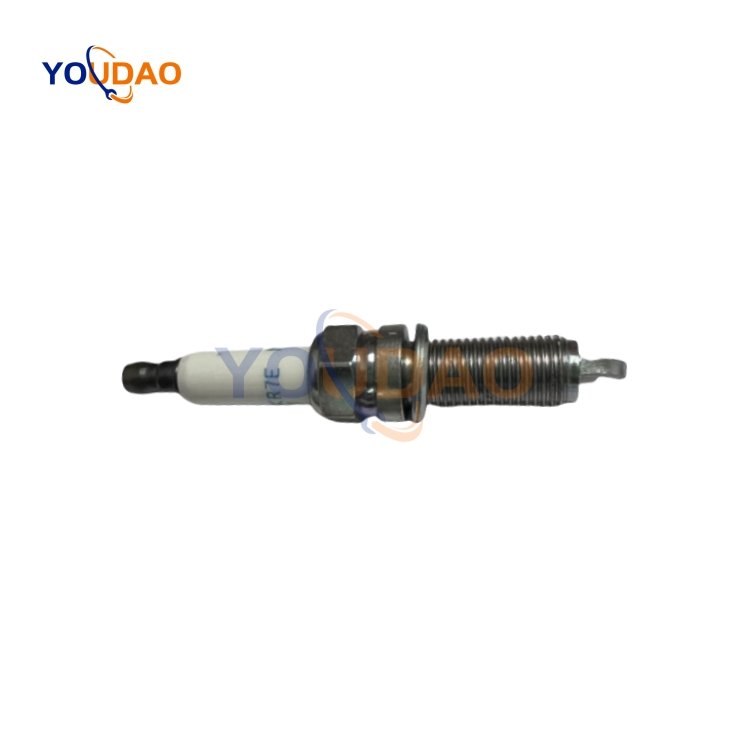 1884911070 SILZKR7E11 High Quality Hot Sale Auto Spare Accessories Parts Car Spark Plug 18849-11070
