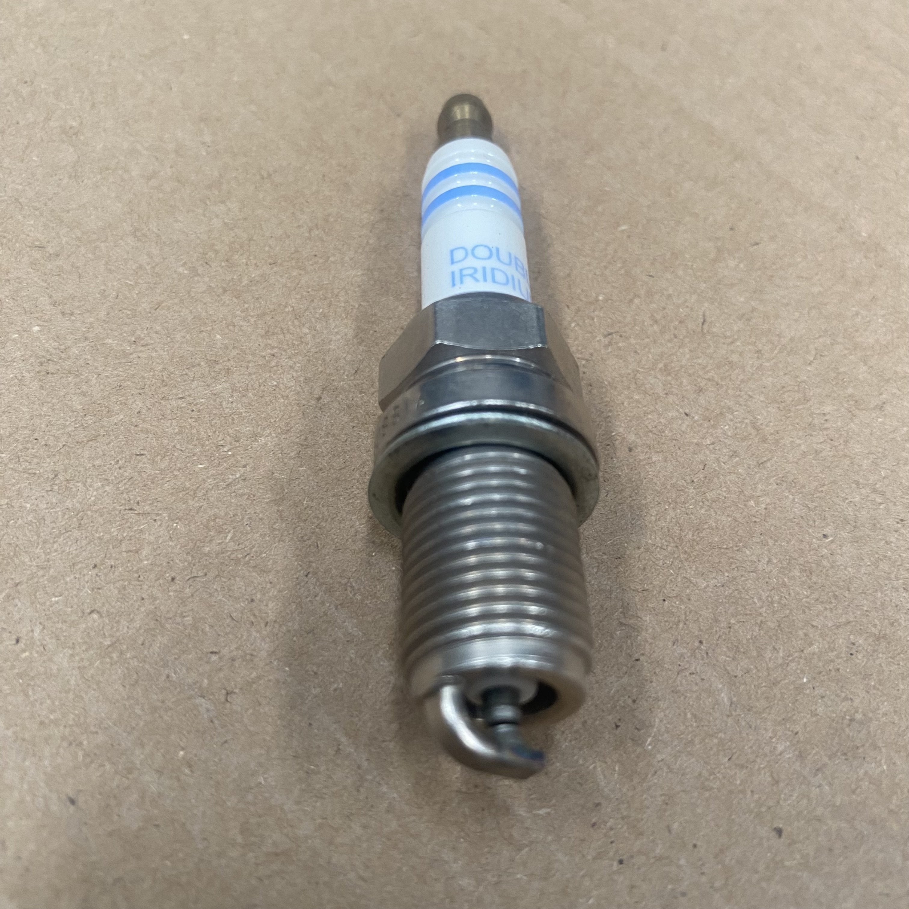 High-quality hot-selling Yuchai engine MY400-3705002 spark plug