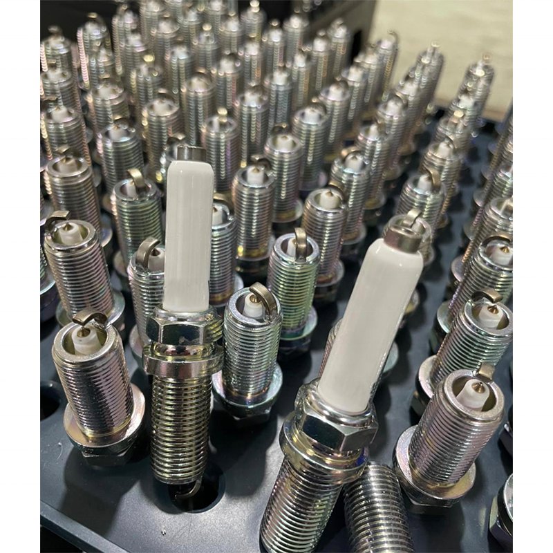 New High Quality Auto Bujias Spark Plug OE A0041591403 A0041594403 A2701590700 A0041597903 Auto Car Engine Parts For Benz