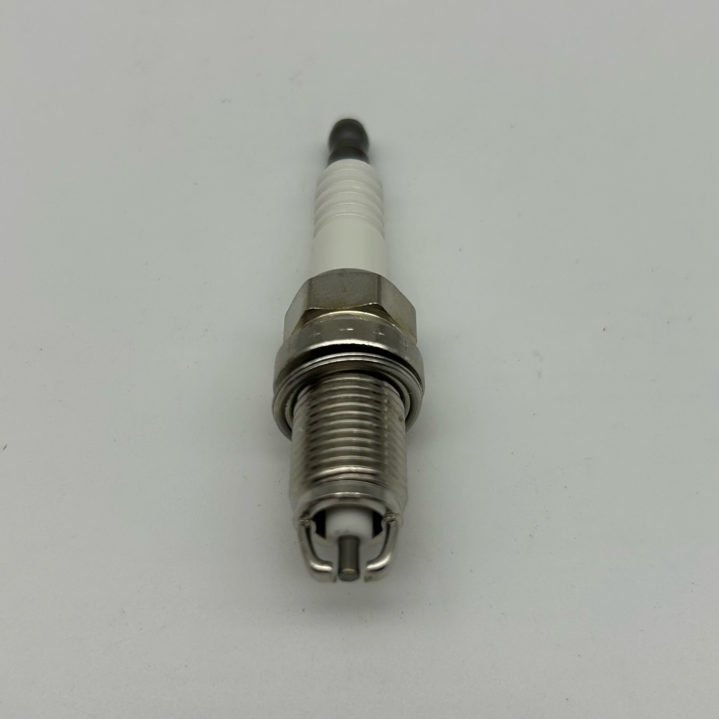 Wholesale High Performance Genuine car Spark Plug 90919-01192 K16TR11 for spark plug for car