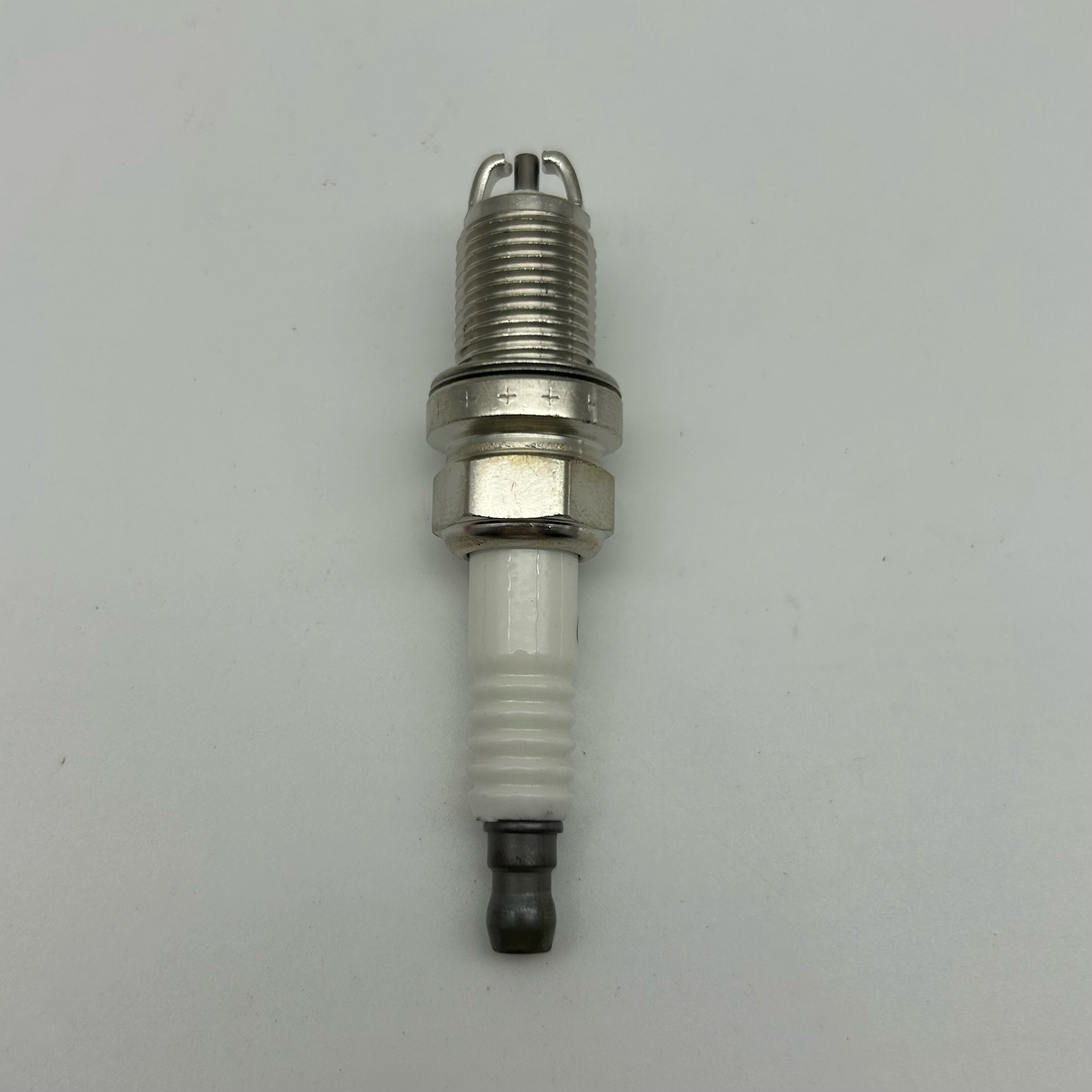 Wholesale High Performance Genuine car Spark Plug 90919-01192 K16TR11 for spark plug for car