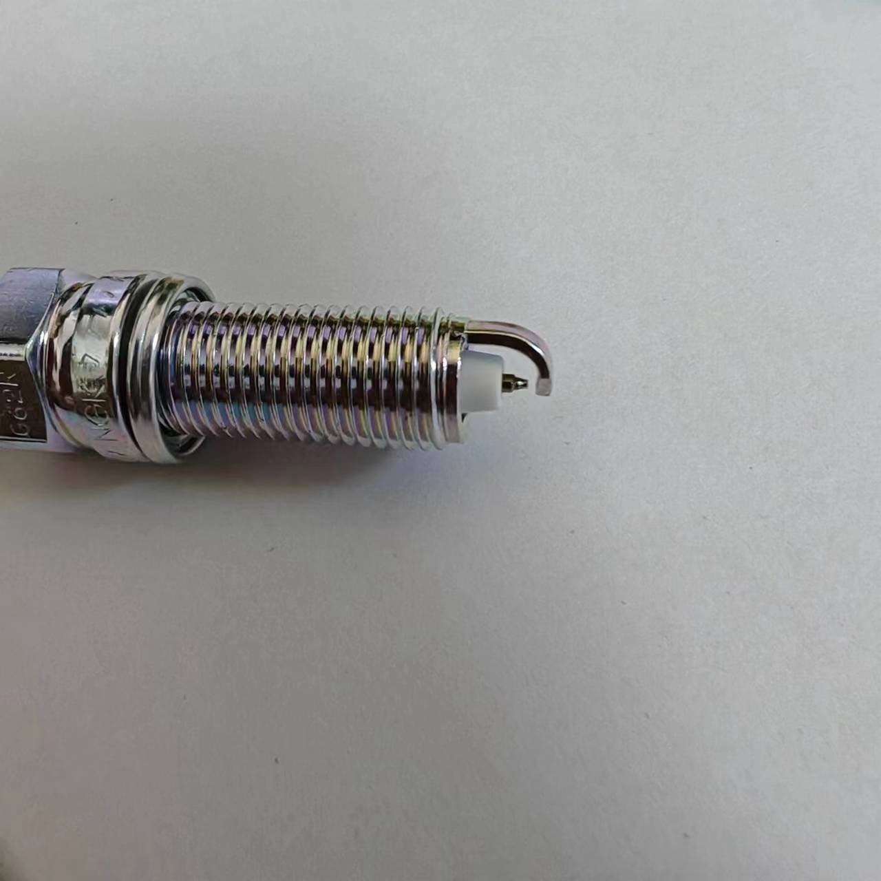 4-piece spark plug for 11-19 Santa Fe Sport Sonata 2.0L Turbo / 2.4L hybrid rod 18849-09085 1884909085 18849 09085