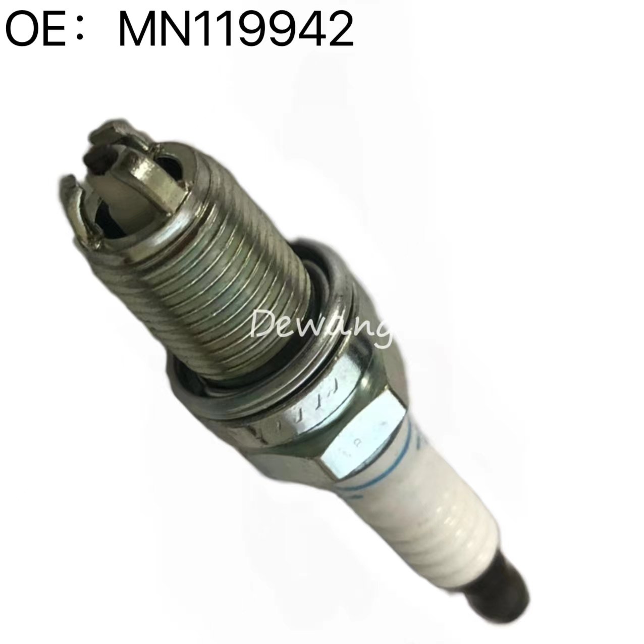 Factory Supply Price Car Engine Parts 4 Electrode Spark Plug OEM BKR6ETUB MN119942 For MITSUBISHI Spark Plugs