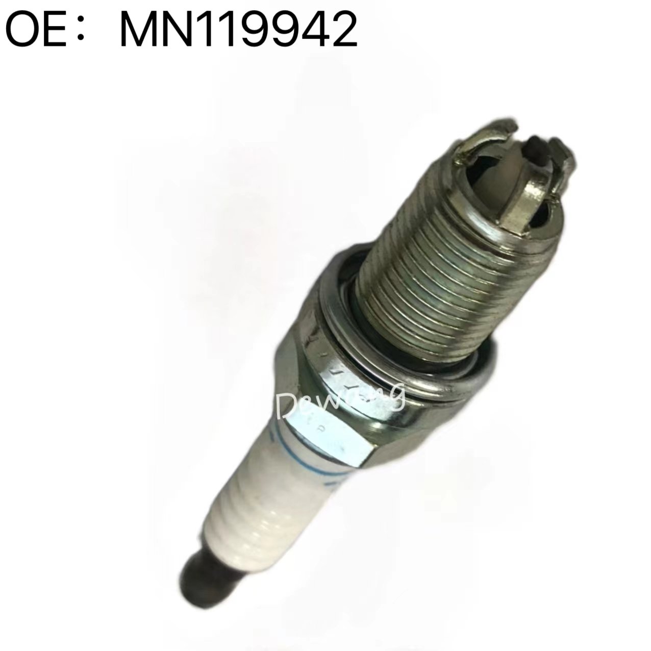Factory Supply Price Car Engine Parts 4 Electrode Spark Plug OEM BKR6ETUB MN119942 For MITSUBISHI Spark Plugs
