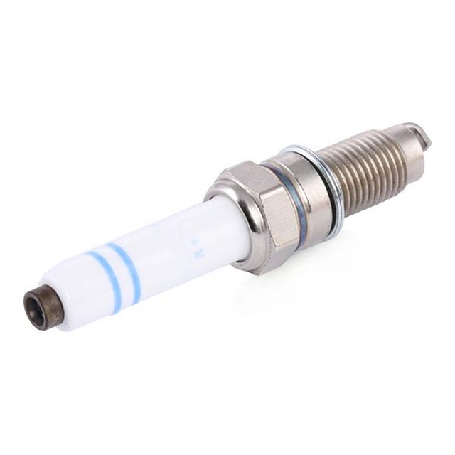 High Quality Wholesale Bujias Iridium Spark Plugs Y7LER02 04C905606A for Toyota Honda Hyundai Nissan Ford Chevrolet Mitsubishi