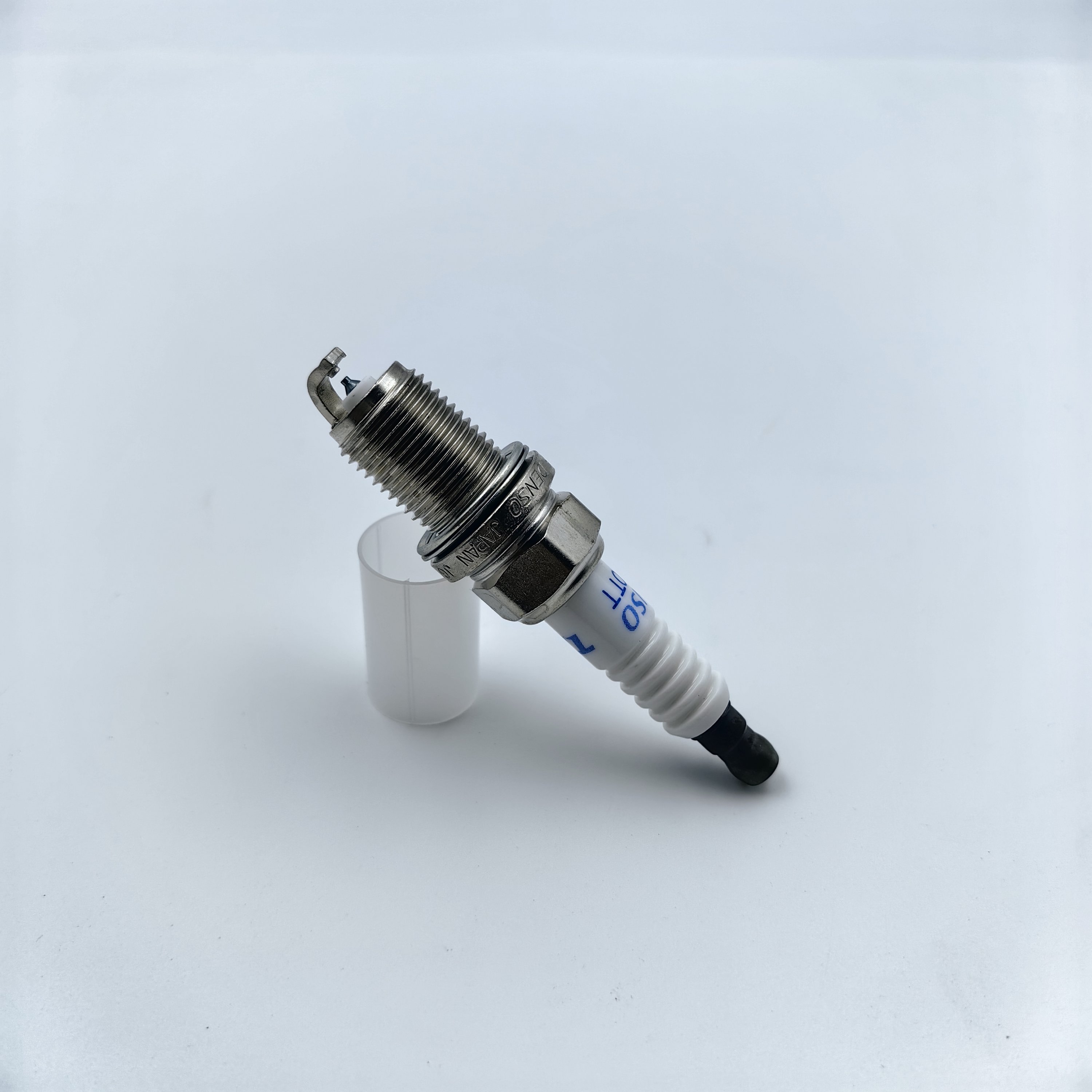 Auto Platinum Bujia DENSO Spark Plug 4504 PK20TT For Toyota PRADO /RAV 4 /SIENNA /SOLARA /SUPRA, VOLVO S80 / XC90, VW Golf
