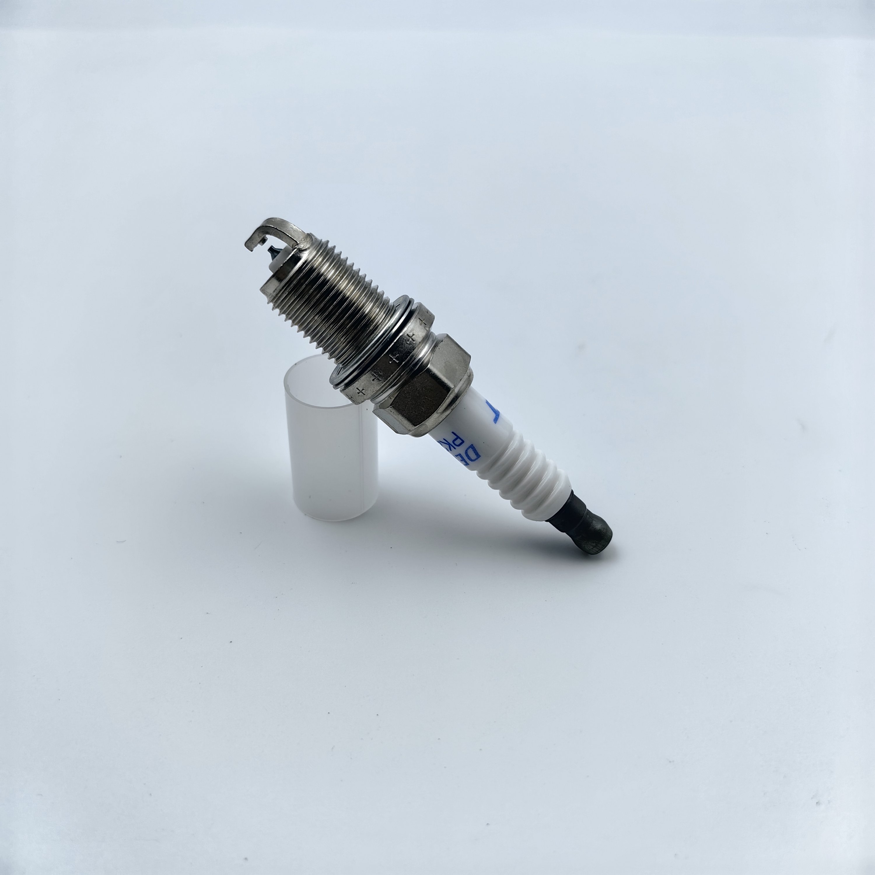 Auto Platinum Bujia DENSO Spark Plug 4504 PK20TT For Toyota PRADO /RAV 4 /SIENNA /SOLARA /SUPRA, VOLVO S80 / XC90, VW Golf