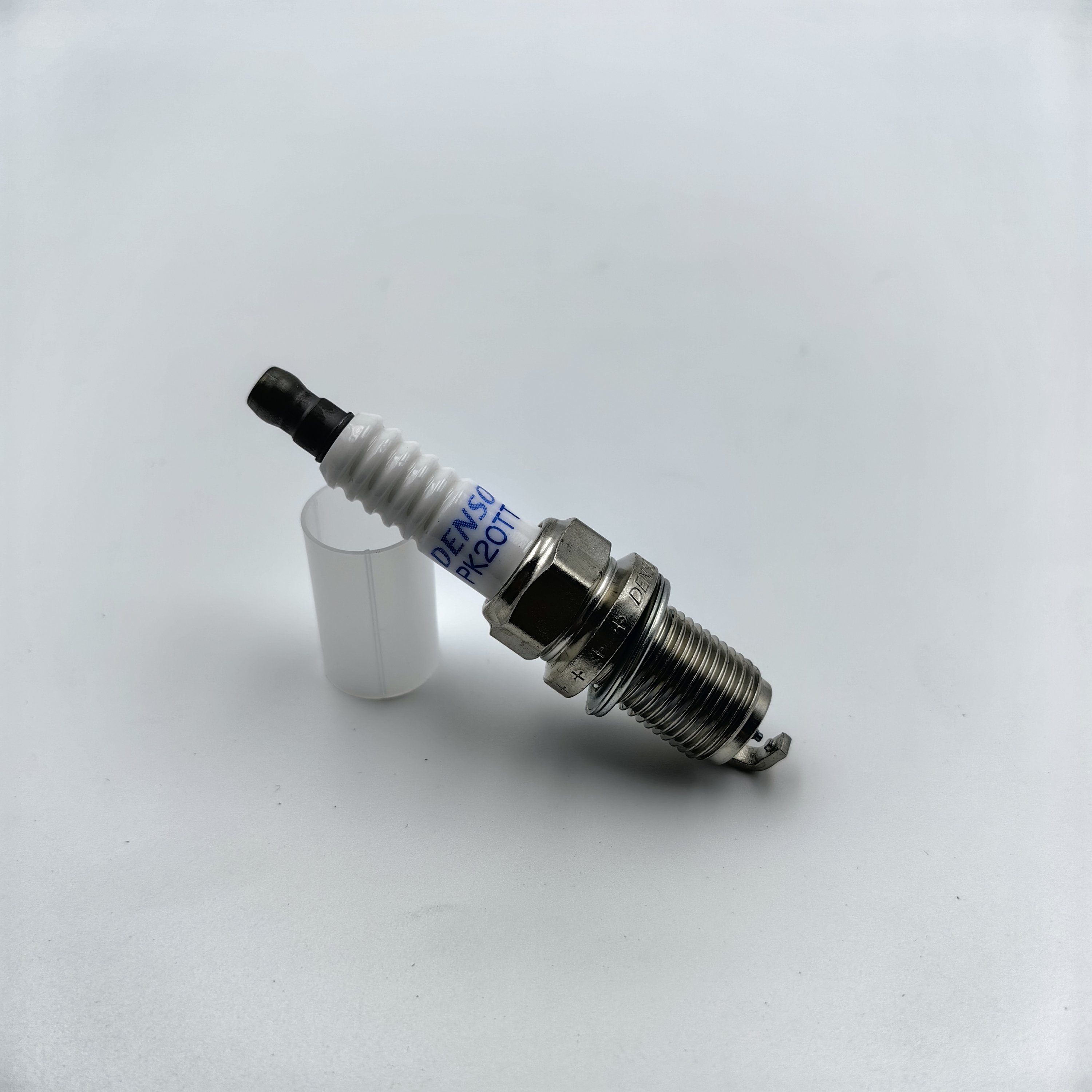 Auto Platinum Bujia DENSO Spark Plug 4504 PK20TT For Toyota PRADO /RAV 4 /SIENNA /SOLARA /SUPRA, VOLVO S80 / XC90, VW Golf