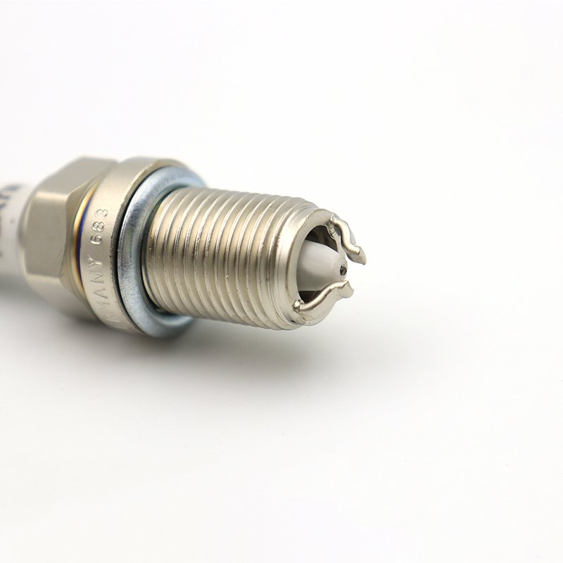 bujias spark plug wholesale 4312 FGR9DDP 0242225608-0P6 high quality Spark plug for German New Mazda Cars