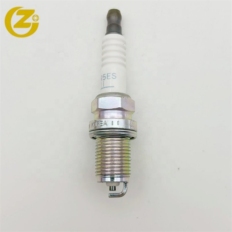 High quality Spark Plug 1881411051 18814-11051 BKR5ES-11 Fits For Korean car 18814 11051