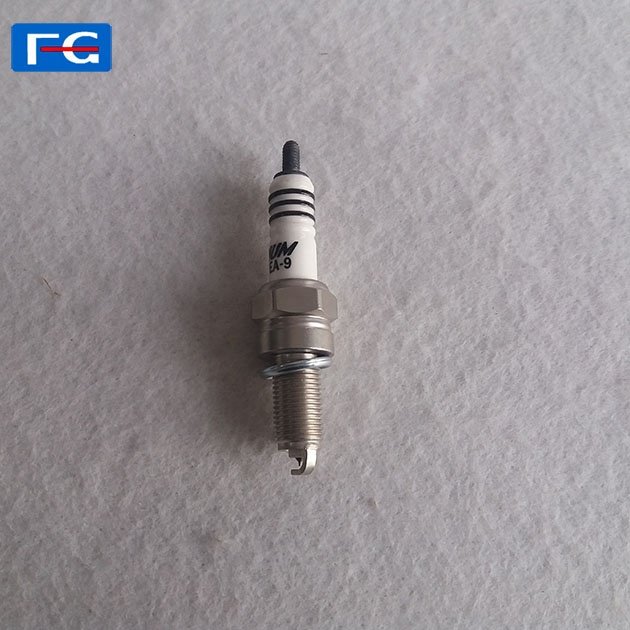 Japan Motorcycle spark plugs CR6EH-9 2688 motor spark plug in motor