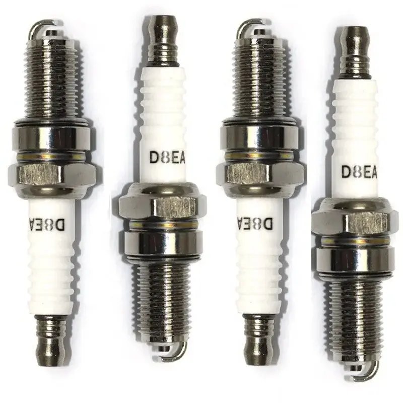Wholesale Motorcycle Parts Platinum Iridium Spark Plugs B8C OEM Spark D8TC D8EA CR8E B8TC B7TC Bujias For Honda Yamaha Scooters
