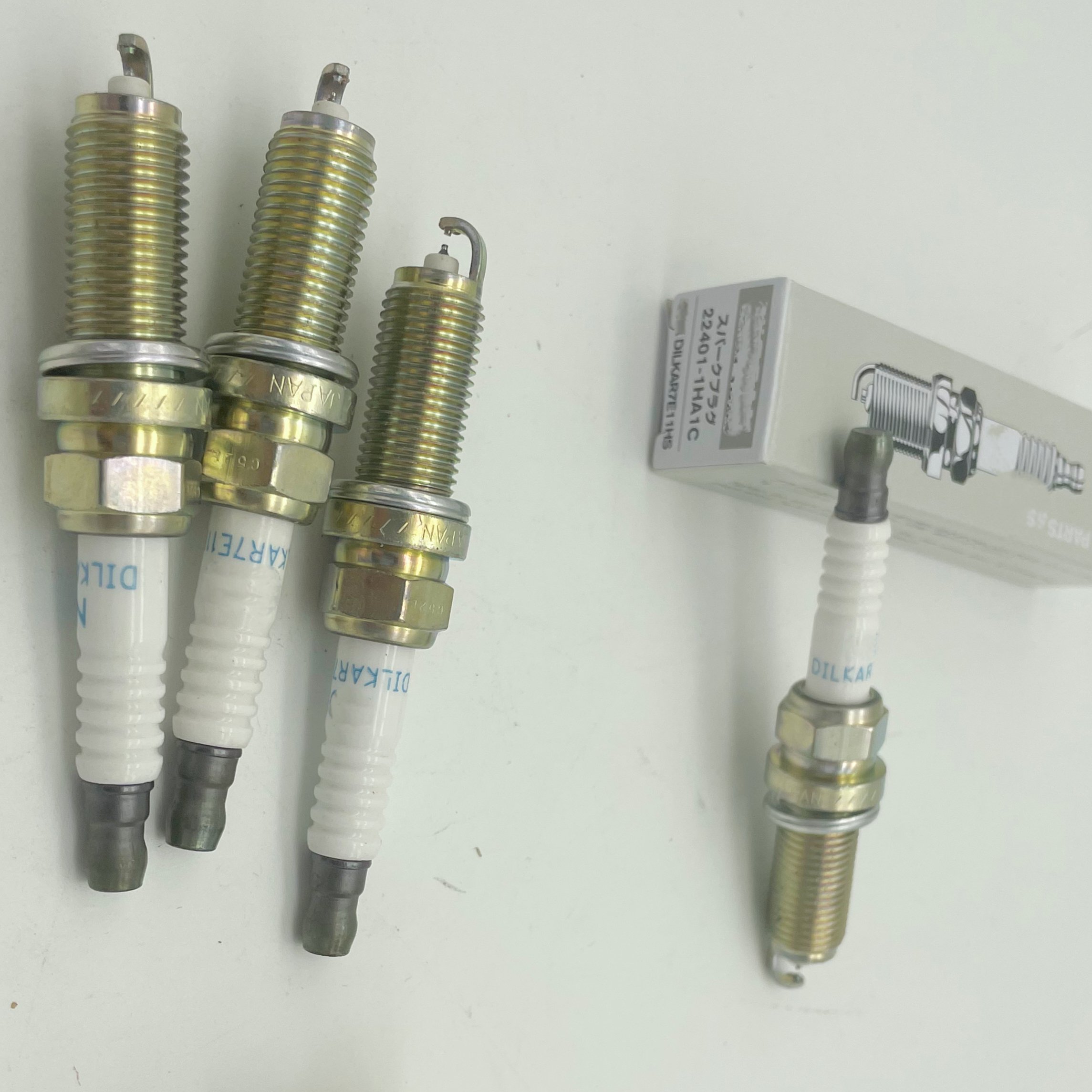 IRIDIUM SPARK PLUG OEM 22401-1HA1C DILKAR7E11HS
