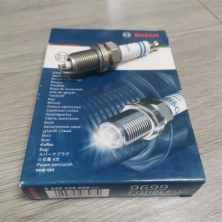 Oem 0242240665 FR6HI332 Original Iridium Spark Plug for Sale