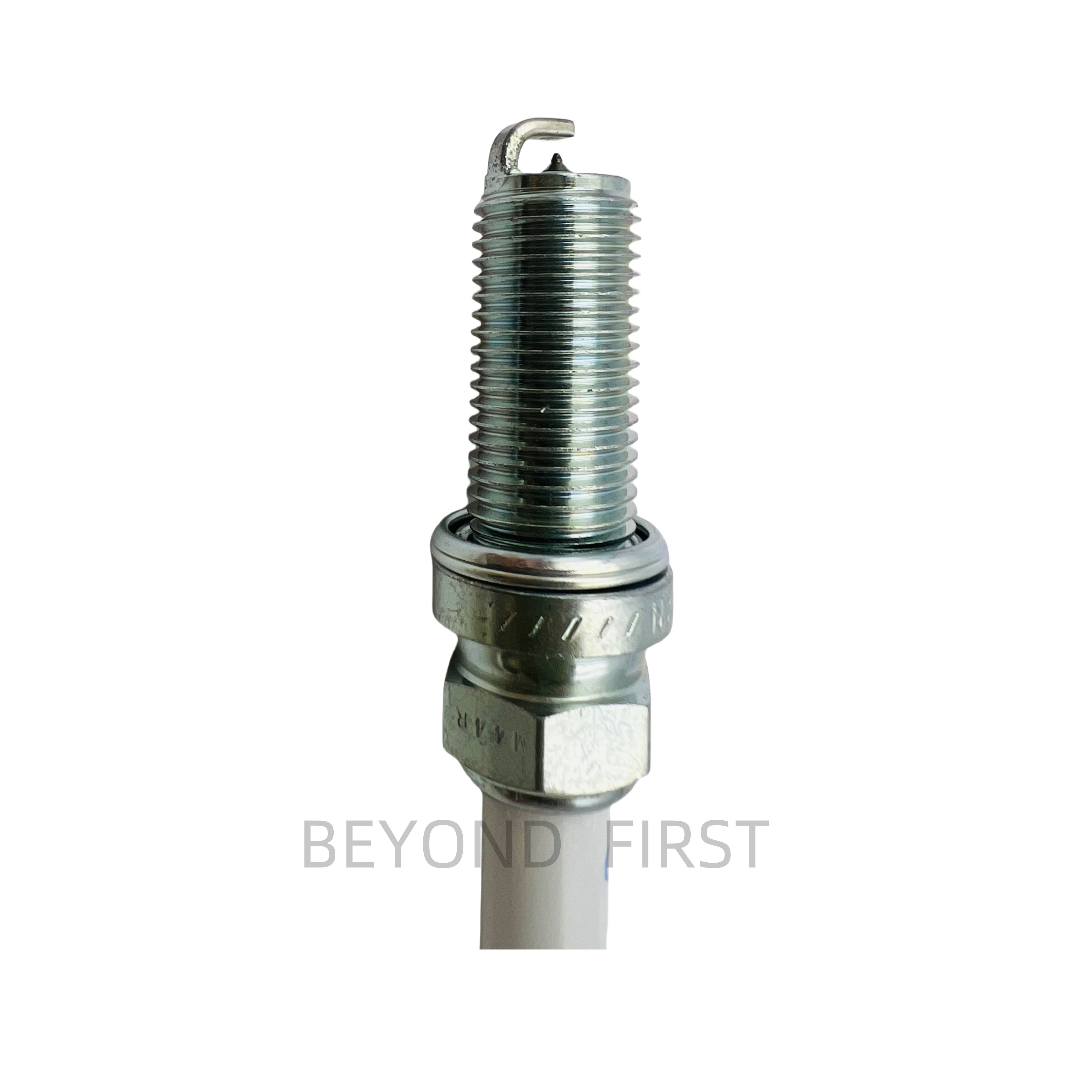Orginal NGK Spark Plug High Quality Iridium Platinum 94940 ILKAR7C10 A OEM 22401-ED51C V46 for Hyundai/JEEP