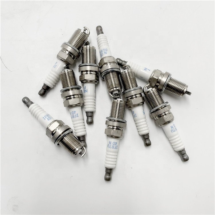 Sinotruk Howo T7H SITRAK C7H MAN natural gas engine spare parts 202V25923-0001 IFR7U_4DN MAM spark plug