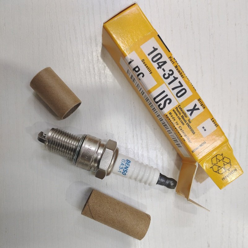 Hot sale Spare Parts G3304 G3306 engine 2N2839 spark plug 2N-2839 104-3170 Construction machinery parts excavator accessories