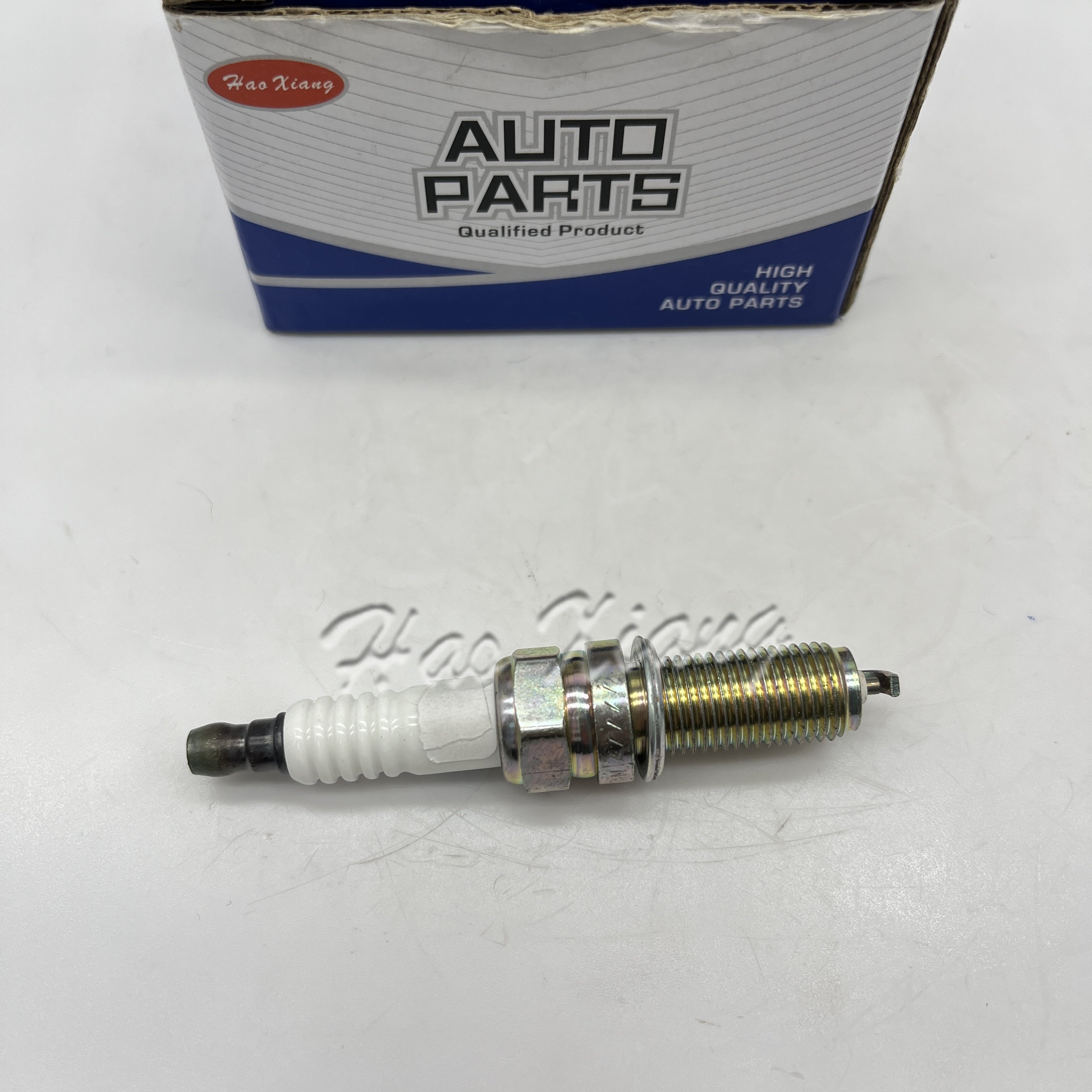 Haoxiang 96569 LKR6D-10E 18843-10062 Auto Spark plug For Hyundai Kia